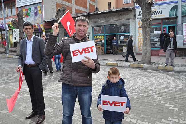bakan-arslan-kagizmanda-evet-kampanyasini-baslatti-(4)-001.jpg