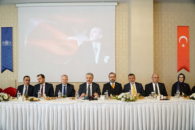 bakan-arslan-turkiyeyi-guclu-kilan-milletimizdir-(1).jpg