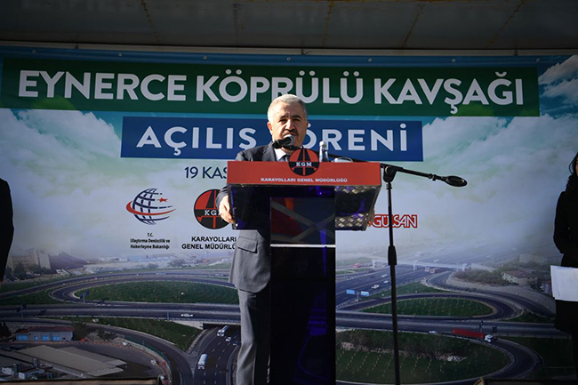 bakan-arslan-ve-isik,-eynerce-koprulu-kavsaginin-acilisini-yapti-(5).jpg
