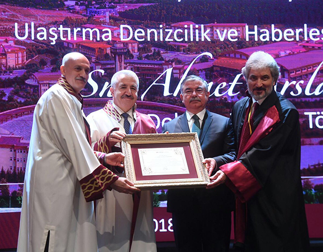 bakan-arslana-fahri-doktara-unvani-verildi-(2).jpg