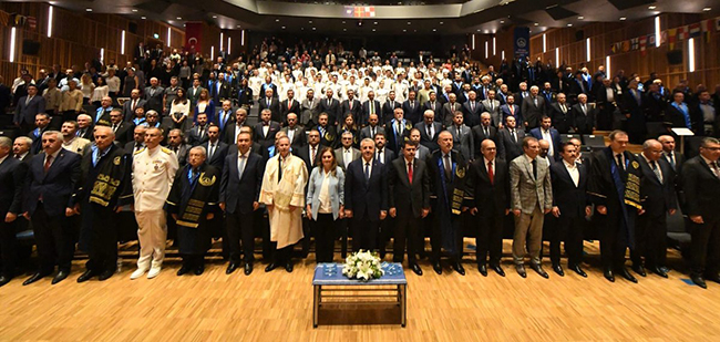 bakan-arslana-fahri-doktora-tevdi-edildi-(1).jpg