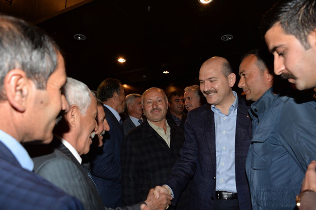 bakan-suleyman-soylu-karsta-muhtarlarla-bulustu-(1).jpg