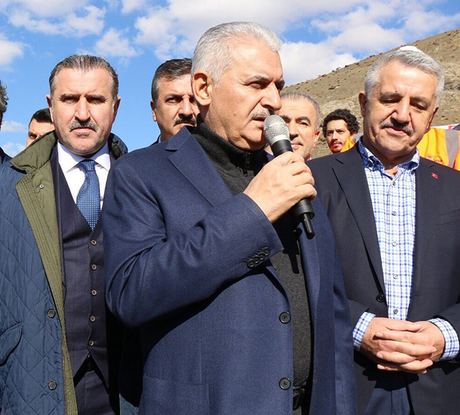 basbakan-yildirim,-bakan-arslandan-sunebeli-tuneli-insaatini-hakkinda-bildi-aldi--(3).jpg