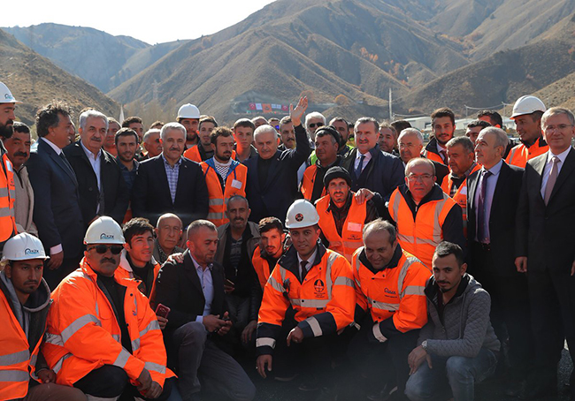 basbakan-yildirim,-bakan-arslandan-sunebeli-tuneli-insaatini-hakkinda-bildi-aldi--(7).jpg