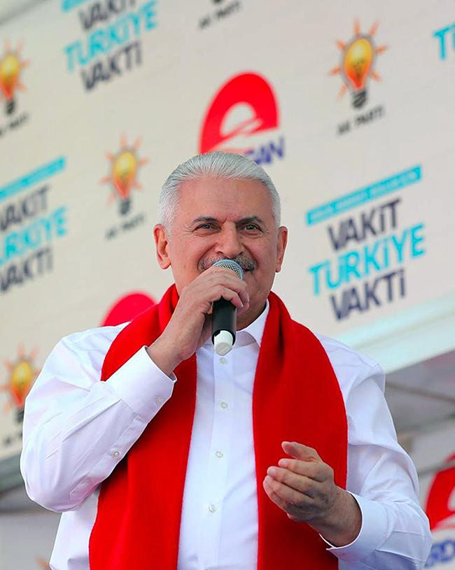 basbakan-yildirim-hdpnin-kurtlere-verdigi-zararin-haddi-hesabi-yok-(1).jpg