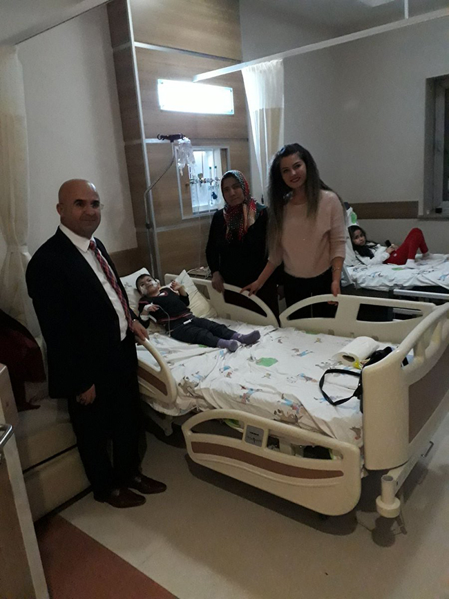 baskan-altun’dan-hasta-cocuklara-anlamli-ziyaret.jpg