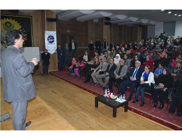 belediyeden-kadinlara-konser!-(4).jpg