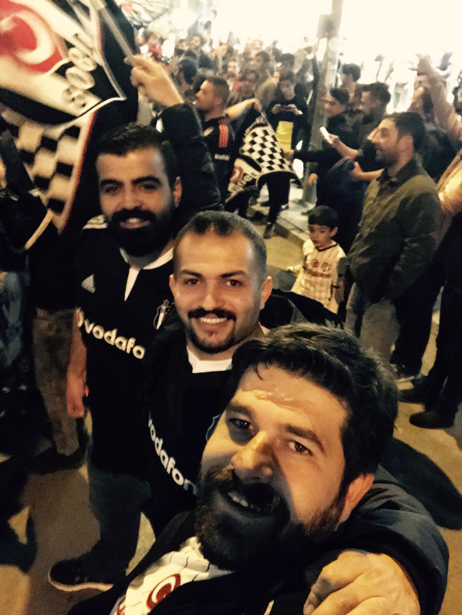 besiktaslilar-kars’ta-sampiyonluk-kutladilar!-(15).jpg