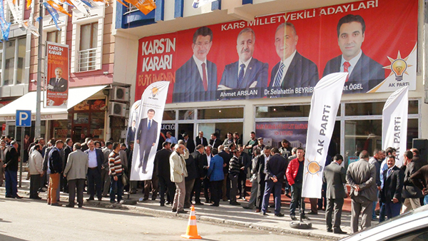 binali-yildirim-bu-secim-baska-secim-(4)-001.jpg