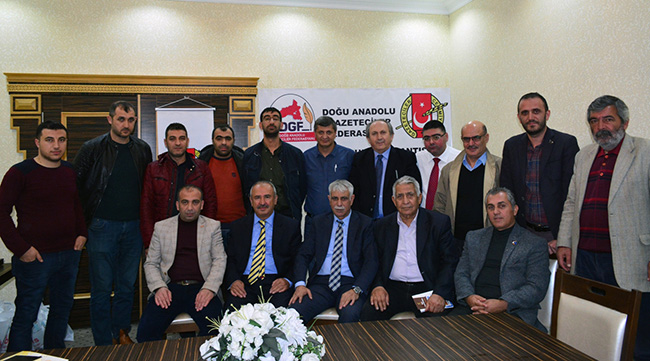 bolge-gazetecilerin-sorunlari-masaya-yatirildi-(4).jpg