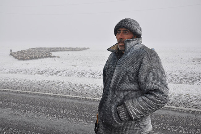 bu-fotograflar-bugun-karsta-cekildi,-kars-kara-teslim!-(5).jpg