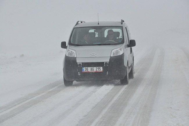 bu-fotograflar-bugun-karsta-cekildi,-kars-kara-teslim!-(9).jpg