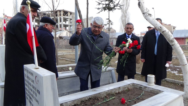 canakkale-sehitleri-karsta-anildi!-(1).jpg