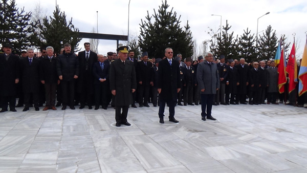 canakkale-sehitleri-karsta-anildi!-(3).jpg