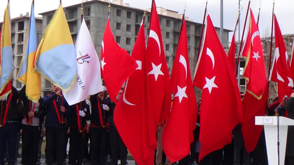 canakkale-sehitleri-karsta-anildi!-(7).jpg