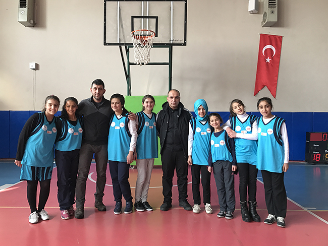 cevriye-tatis-ortaokulu-4-kupa-kazandi!-(2).jpg