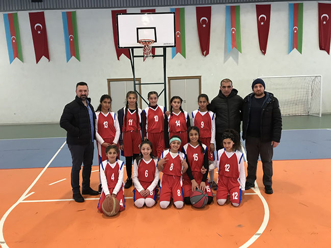 cevriye-tatis-ortaokulu-basketbol’da-il-birincisi-oldu-(2).jpg