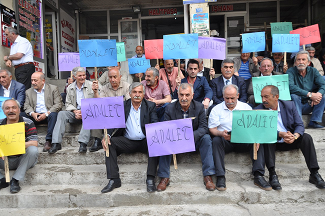 chp’liler,-kars’ta-adalet’i-dusunmek-icin-durdu-(1).jpg