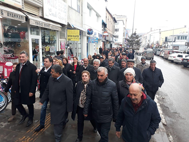 chp-kars-adayi-toraman-gucune-guc-katiyor-(2).jpg