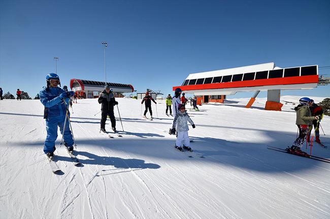 cibiltepe-kayak-merkezinde-kayak-keyfi-(3).jpg