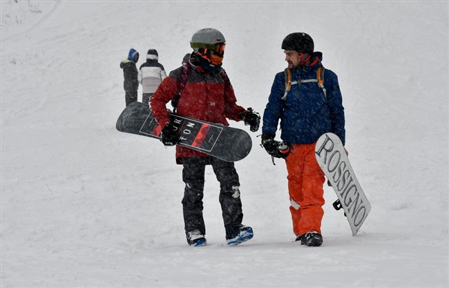 cibiltepe-kayak-merkezinde-kayak-sezonu-acildi-(1).jpg