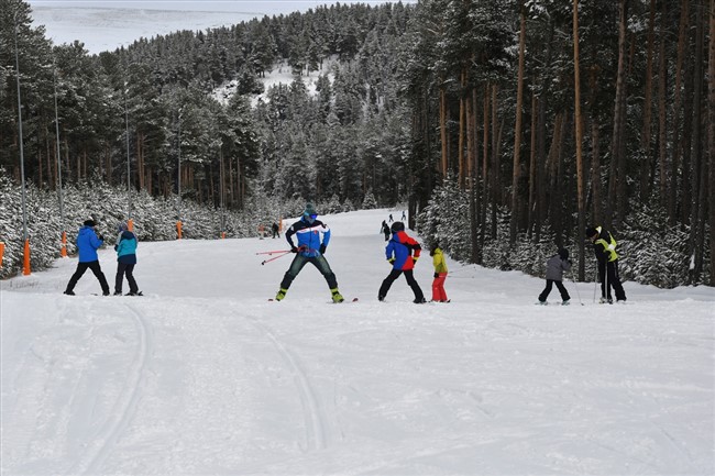 cibiltepe-kayak-merkezinde-kayak-sezonu-acildi-(7).jpg