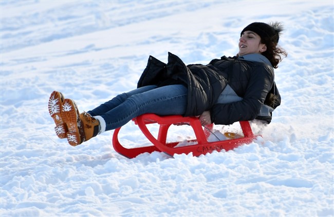 cibiltepe-kayak-merkezinde-kizak-keyfi-(1).jpg