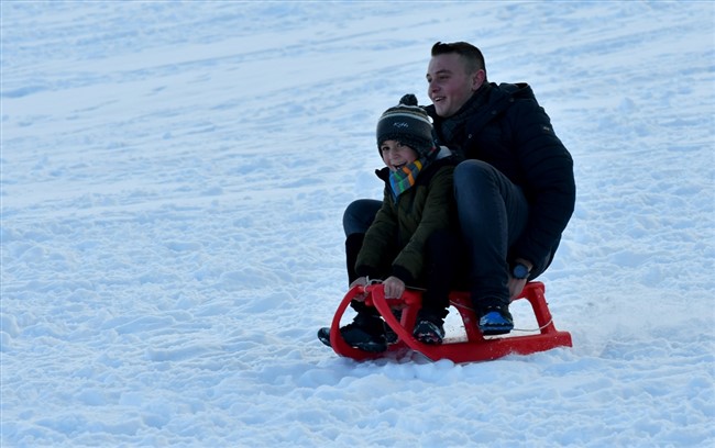 cibiltepe-kayak-merkezinde-kizak-keyfi-(4).jpg