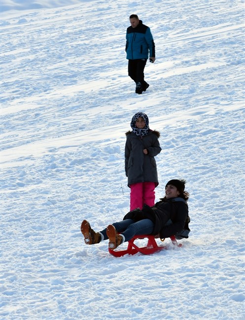 cibiltepe-kayak-merkezinde-kizak-keyfi-(6).jpg