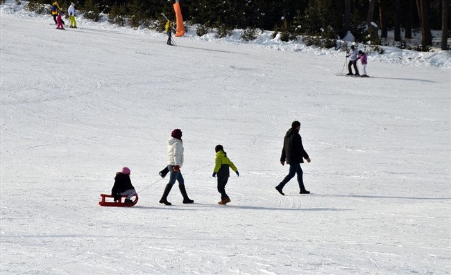 cibiltepe-kayak-merkezinde-yariyil-tatili-yogunlugu-(1).jpg