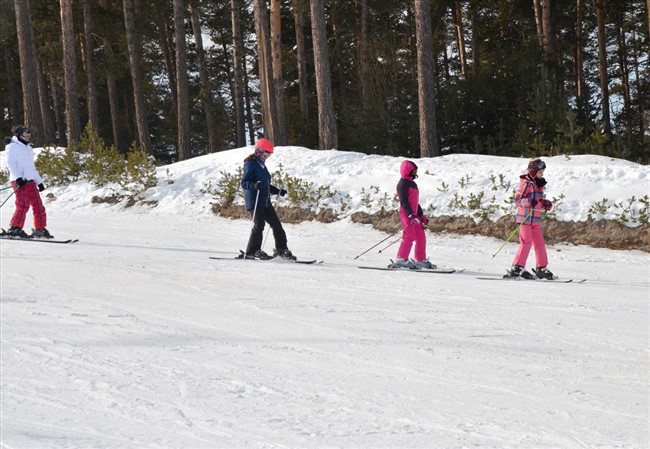 cibiltepe-kayak-merkezinde-yariyil-tatili-yogunlugu-(10).jpg