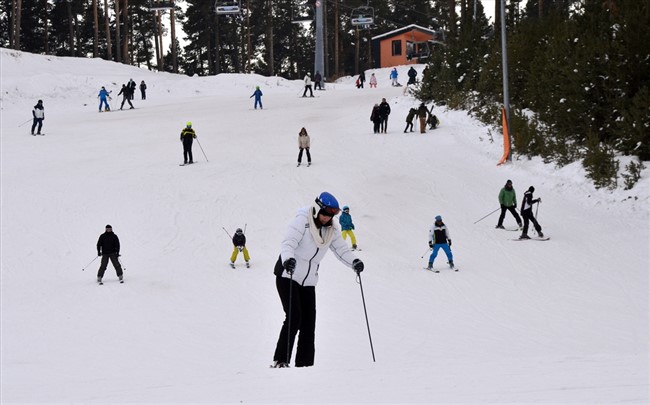 cibiltepe-kayak-merkezinde-yariyil-tatili-yogunlugu-(16).jpg