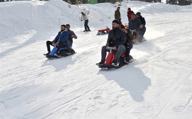 cibiltepe-kayak-merkezinde-yariyil-tatili-yogunlugu-(9).jpg