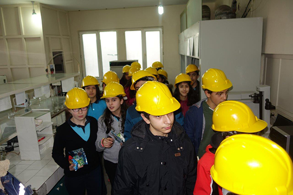 cimentas-kars-cimento-fabrikasi-kakuv-ogrencilerini-agirladi-(5).jpg