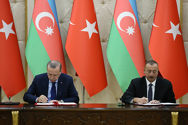 cumhurbaskani-erdogan-“tum-alanlarda-turkiye-azerbaycan-dayanismasi-guclenerek-devam-ediyor”-(2).jpg