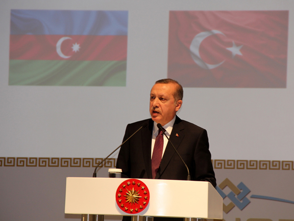 cumhurbaskani-erdogan-tanap-barisa-hizmet-edecektir-(1).jpg