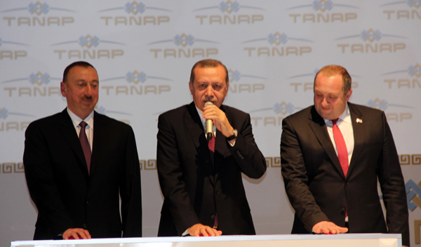 cumhurbaskani-erdogan-tanap-barisa-hizmet-edecektir-(4).jpg
