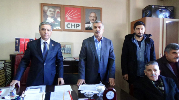 cumhuriyet-halk-partisi-(chp)-istanbul-milletvekili-ali-ozgunduz,-kars'tan-2015-genel-secimlerinin-startini-verdiklerini-belirtti.--(1).jpg