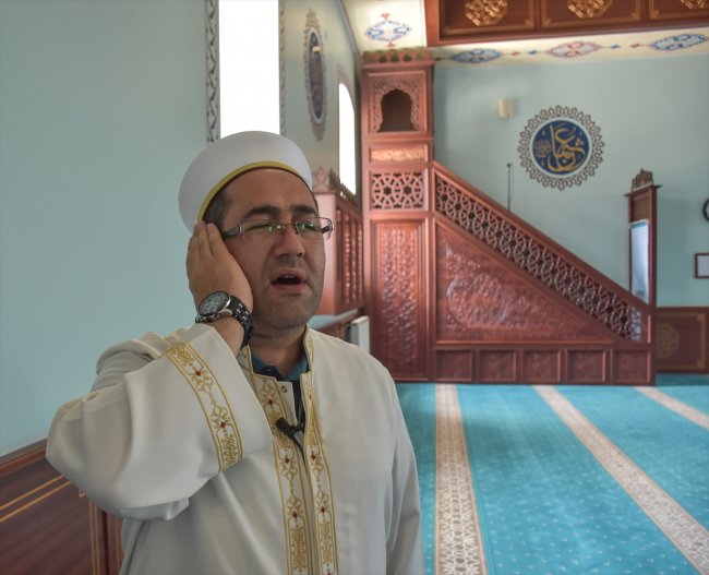 darbecilerin-kafasina-sikin-dedigi-imam,-15-temmuz-gecesi-yasadiklarini-unutamiyor-(2).jpg
