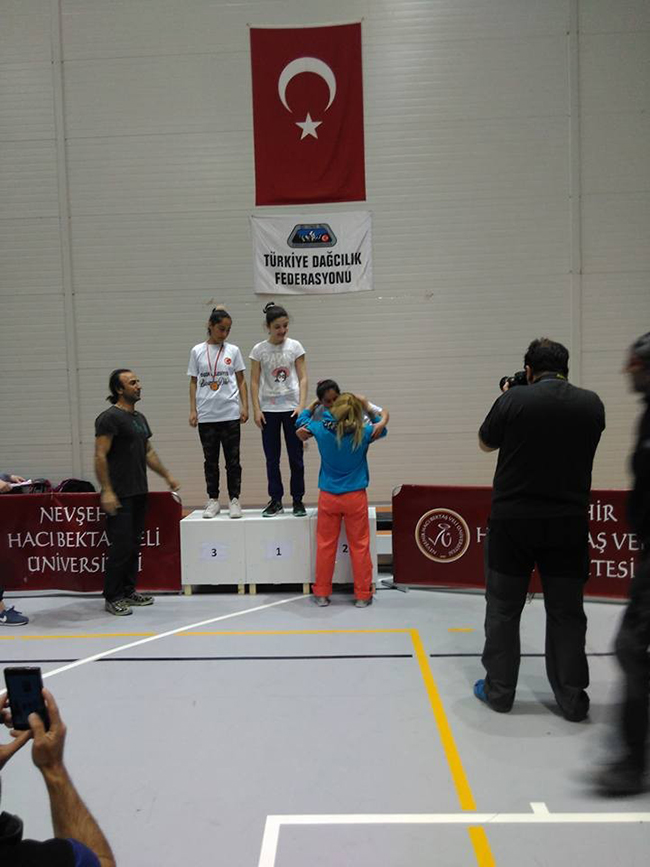 digorlu-tirmaniscilar-nevsehir’den-madalyayla-dondu--(3).jpg