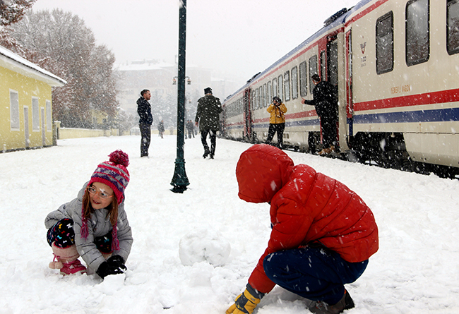 dogu-ekspresi-yolculari-karin-tadini-cikardi-(3).jpg