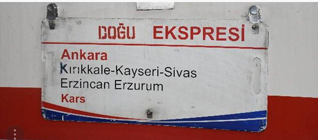 dogu-ekspresi-yolculari-kars’ta-karanfille-karsilandi-(9).jpg