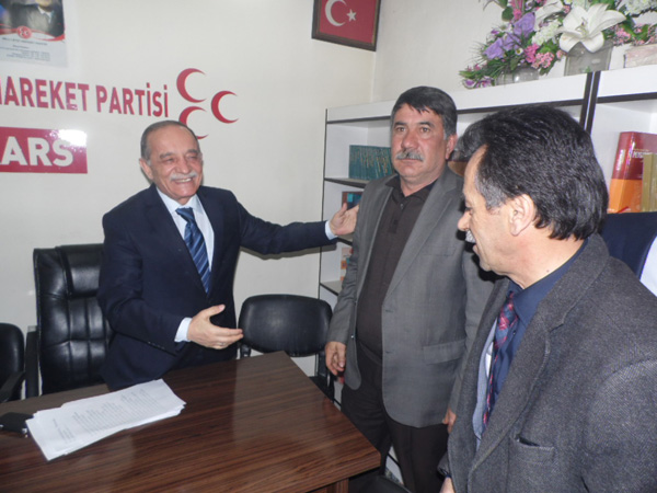 dr.-umut-yilmazel-mhp-kars-milletvekili-aday-adayi-(1).jpg
