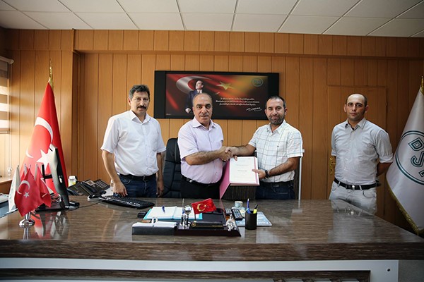 dsi-ile-yuklenici-firmalar-sozlesme-imzaladi-(2).jpg