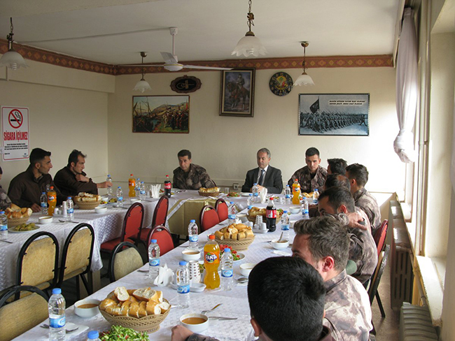 emniyet-muduru-bitirik,-ozel-harekat-sube-mudurlugunu-ziyaret-etti-(3).jpg