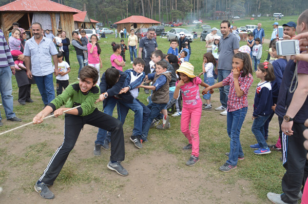 geleneksel-yilsonu-okul-aile-piknigi-yapildi-(11).jpg
