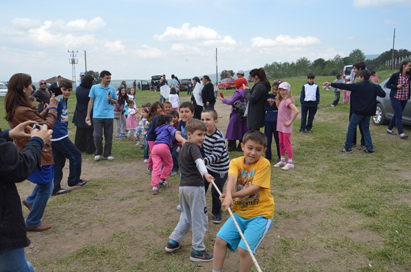 geleneksel-yilsonu-okul-aile-piknigi-yapildi-(7).jpg