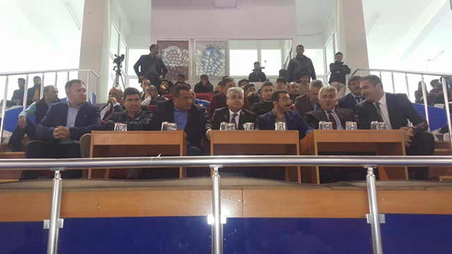 genc-kafkars-evinde-maglup-oldu!-(2).jpg