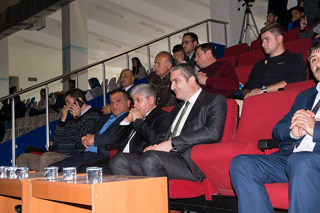 genc-kafkars-evinde-maglup-oldu!-(6).jpg