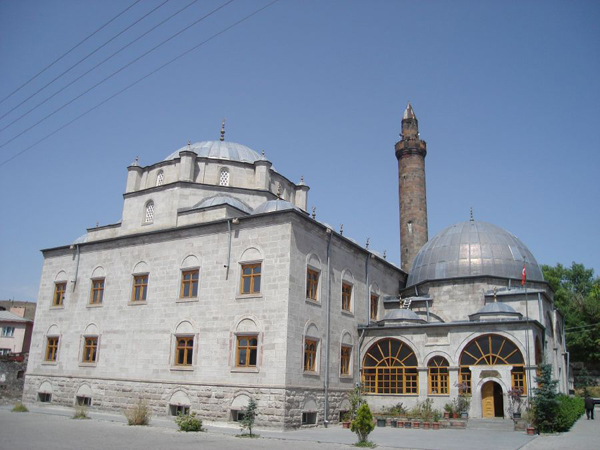 hasanharakani4.jpg